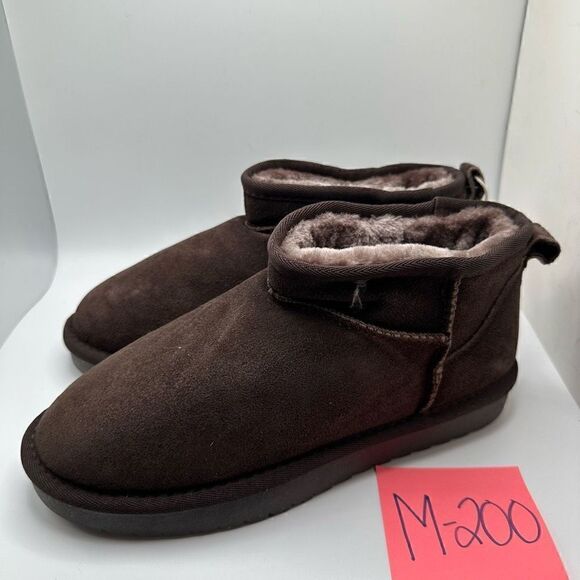 CUSHIONAIRE Women's Genuine Suede pull on boot +Memory Foam 8.5 BROWN - Picture 3 of 7